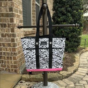 Scout Beach/Tote Bag with Pink Accents